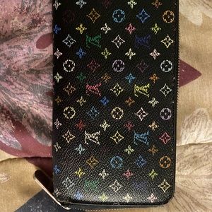 Louis Vuitton Zippy Wallet
